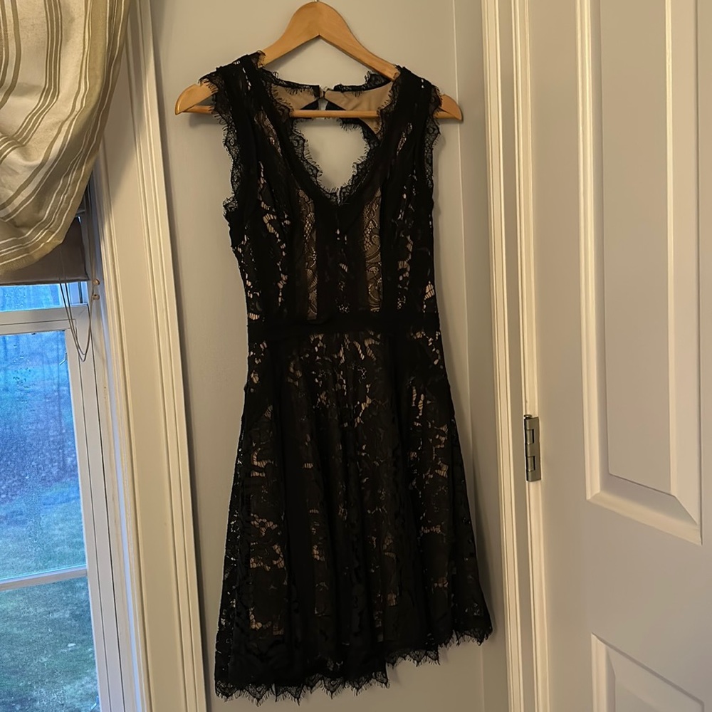Heartloom Black lace Holiday sleeveless mini dress size small New without Tags